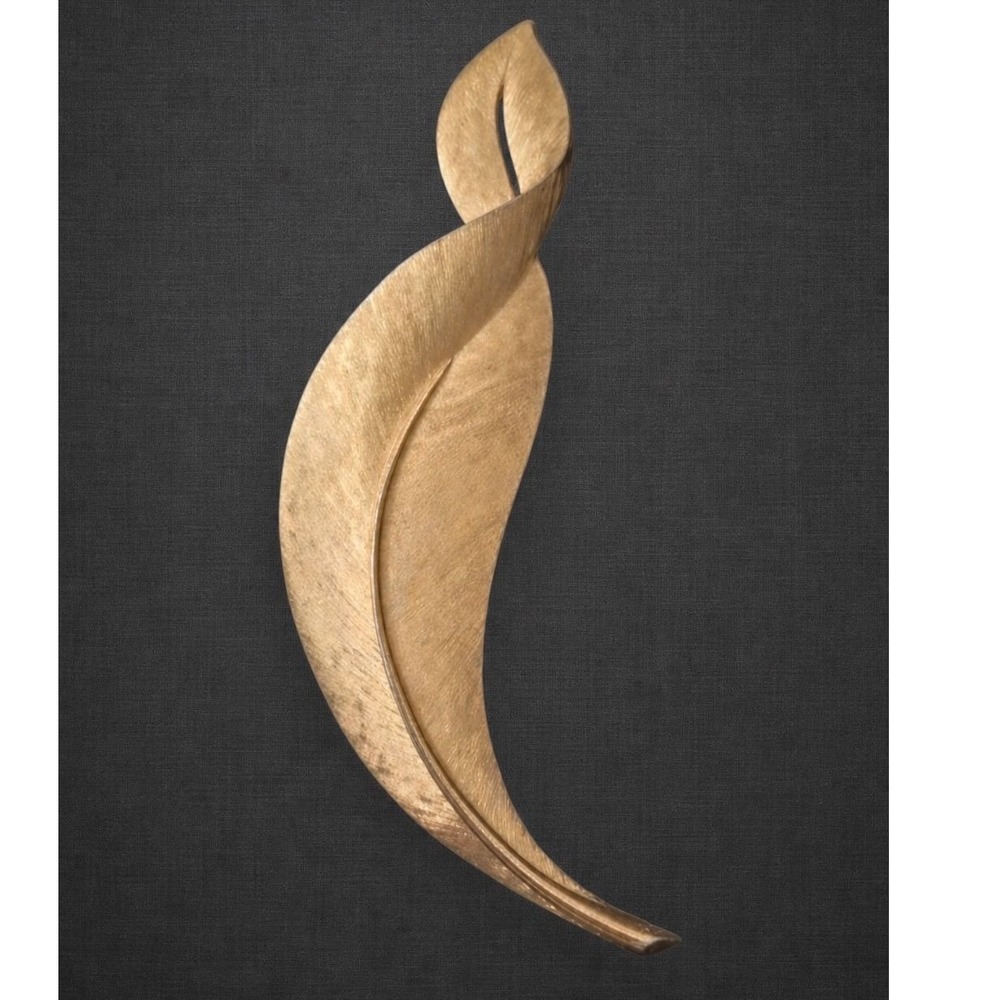Vintage Trifari Gold Tone Leaf Ribbon Brooch Signed Brushed Finish Pin